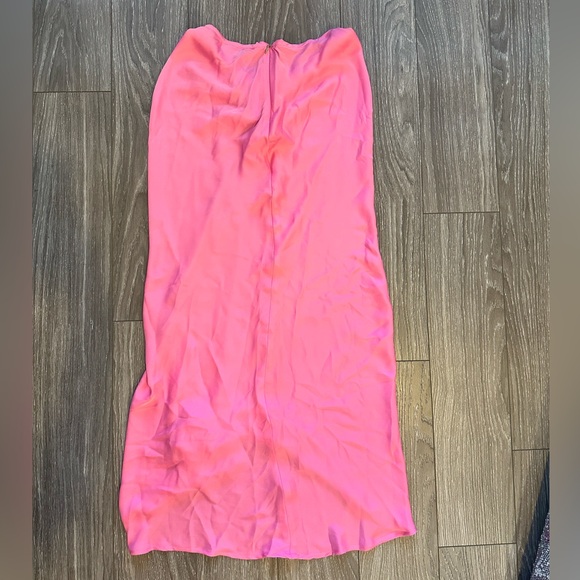 RESA Ziggy skirt in dragonfruit pink - Picture 4 of 5